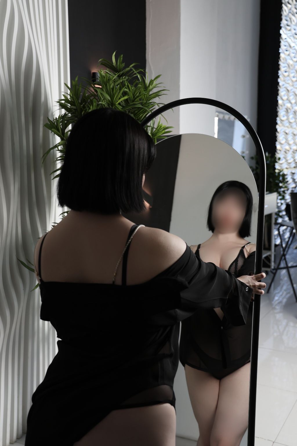 Массажистка   Настя 