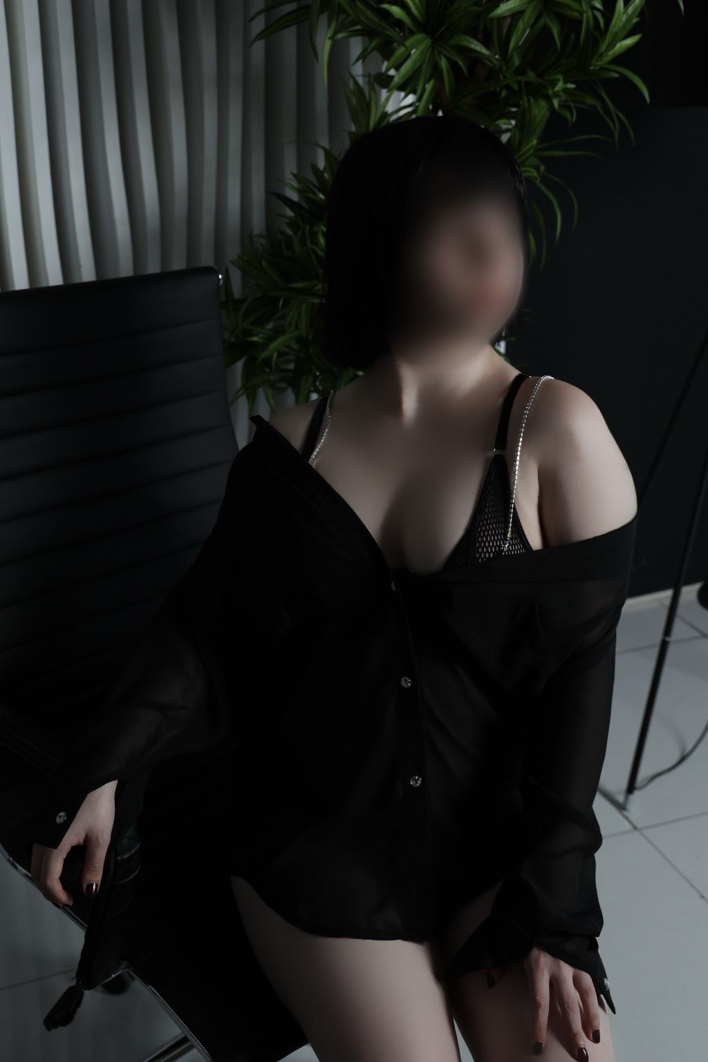 Массажистка   Настя 